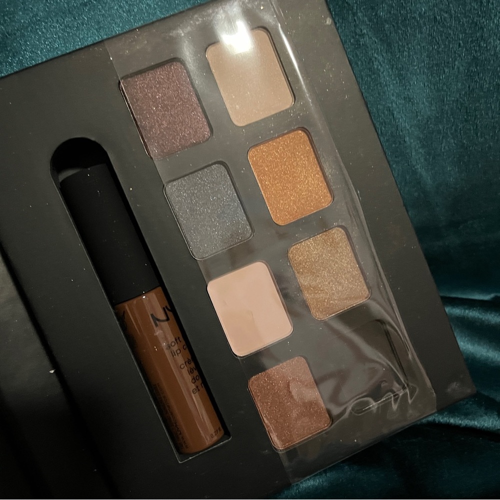 NIB NYX Wanderlust Limited Edition Dubai Palette